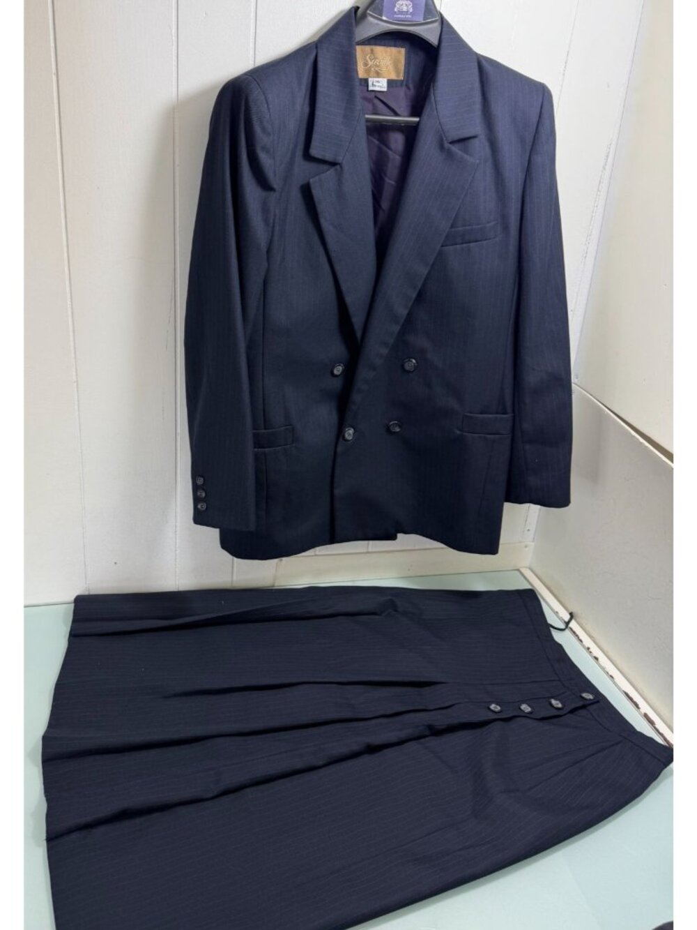 SAVILLE 2 Pc Suit Pleated Skirt Double Breasted Blazer Women's 16 Pinstripe Navy